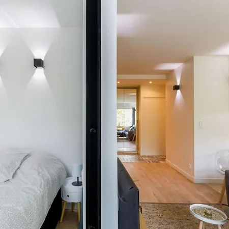 Appartement Confortable Avec Balcon Au Coeur De Paris * Parigi
