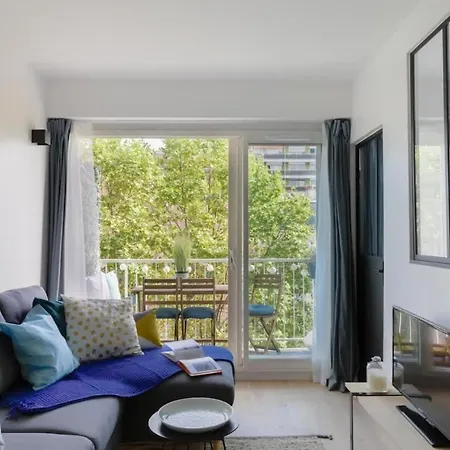 Appartement Confortable Avec Balcon Au Coeur De Paris * Parigi