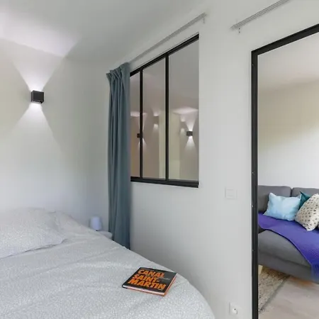 Appartement Confortable Avec Balcon Au Coeur De Paris Appartamento